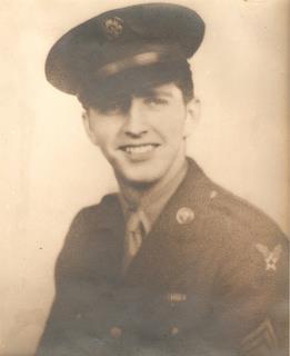 489th - Ralph Belward, Co-Pilot, 846th : photo 1942