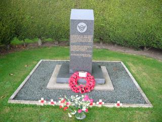 2007 Nov 11th Holton (Halesworth) Airfield Memorial to the 489th Bomb Group